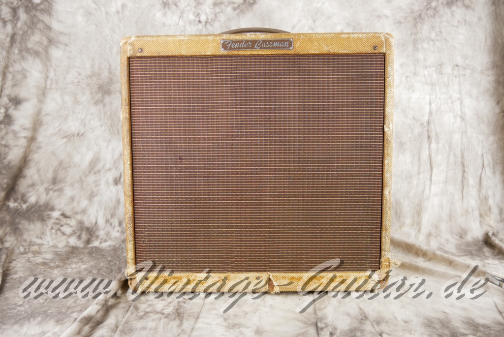 img/vintage/6029/Fender Bassman_5F6A_Tweed_narrow_panel_1960-001.jpg